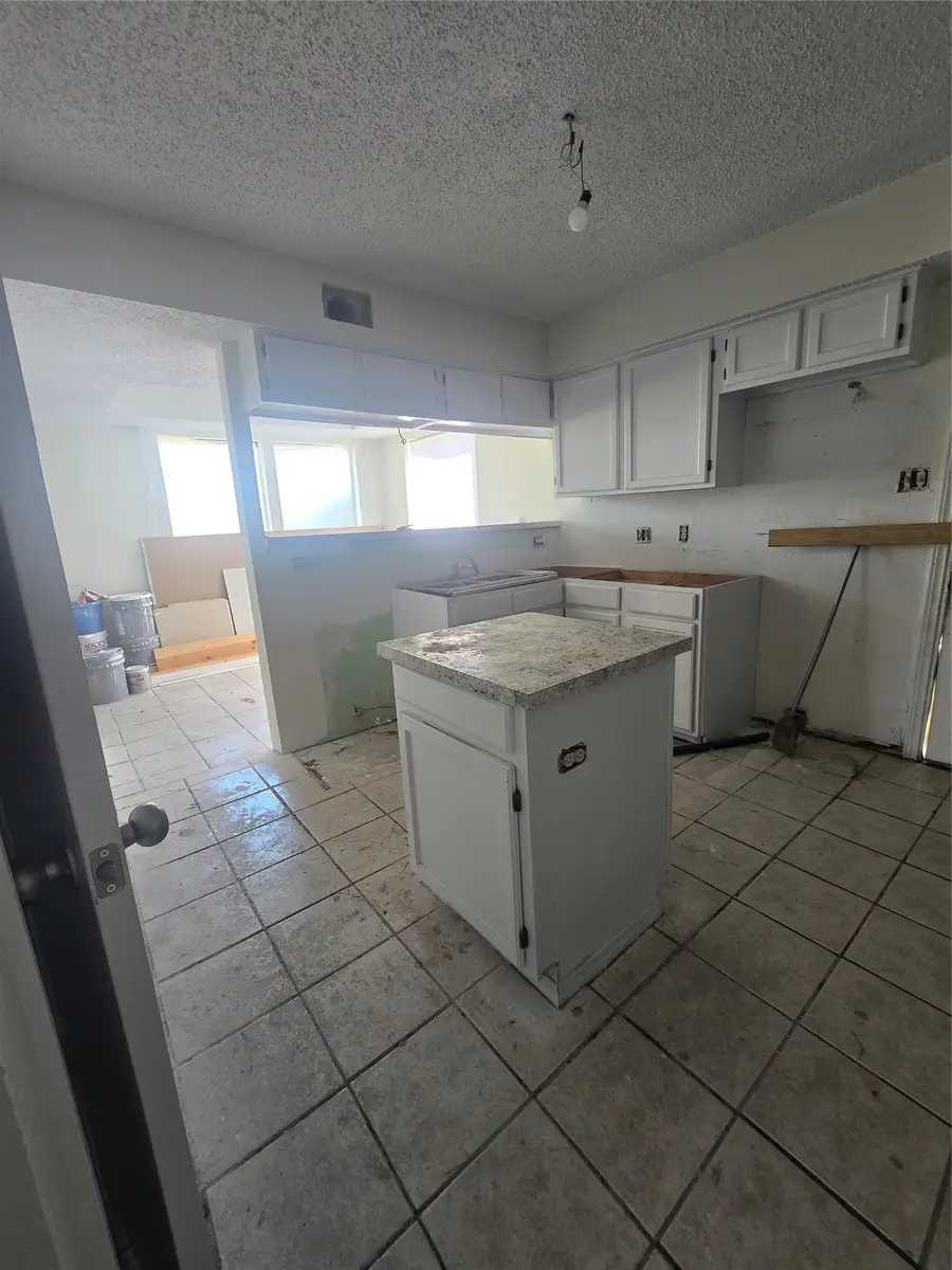 702 Westover Drive, Lancaster, TX 75134 - #3