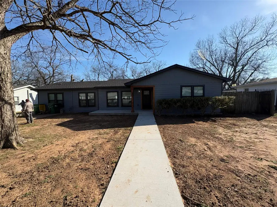 128 Brewster Street, Robinson, TX 76706 - #2