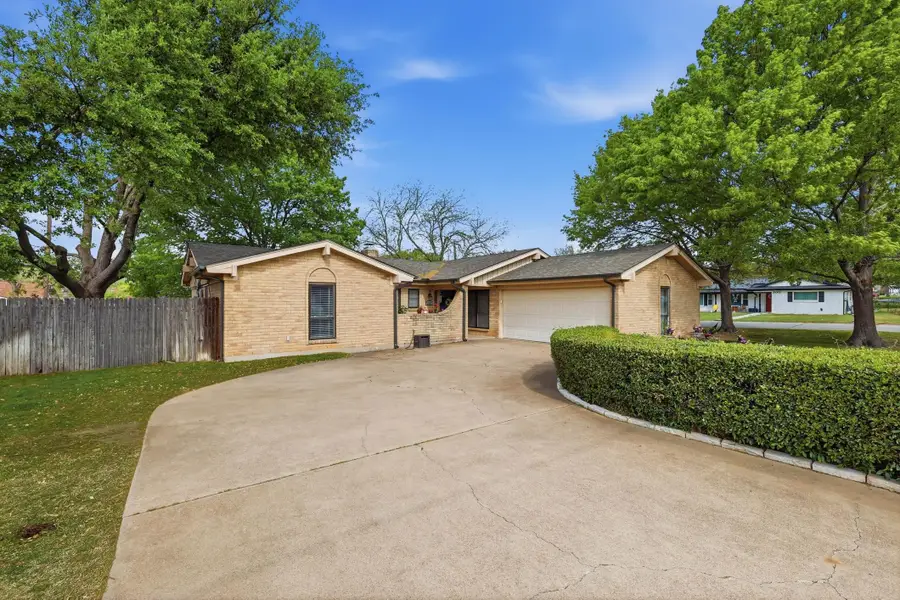 1917 Hurstview Drive, Hurst, TX 76054 - #3
