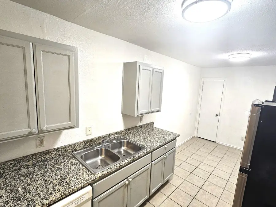 2837 & 2839 Ave J, Fort Worth, TX 76105 - #3