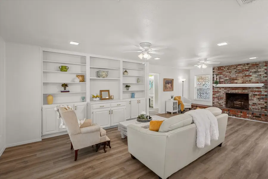 2125 Valleydale Drive, Arlington, TX 76013 - #2