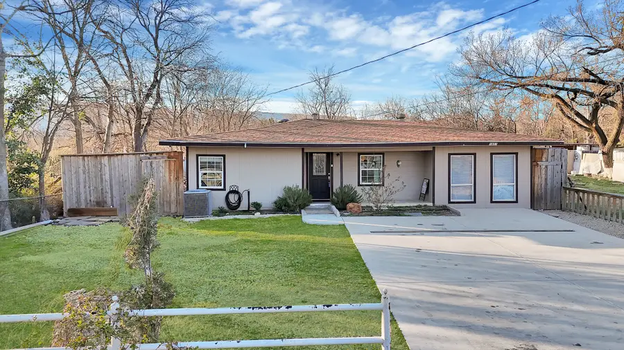 1801 Rayburn Avenue, Mesquite, TX 75149 - #2