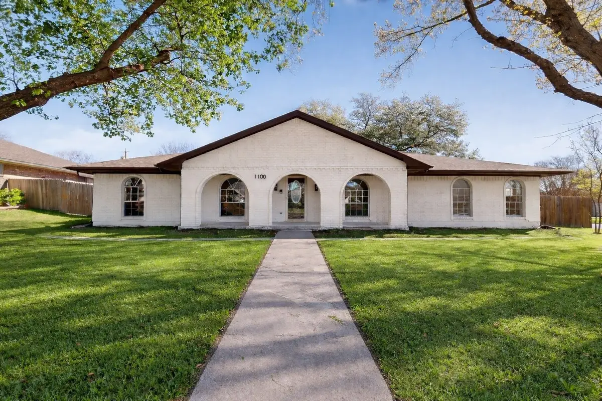 1100 Mount Vernon Street, Ennis, TX 75119 - #1