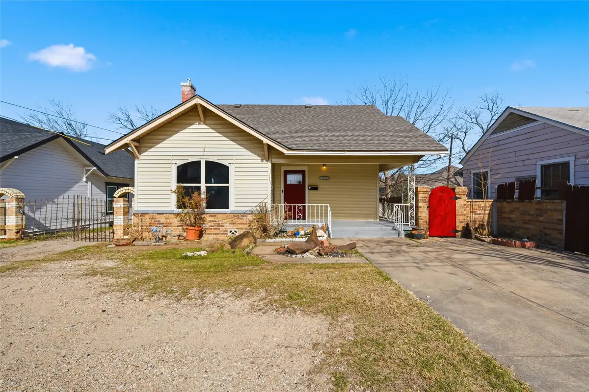 1215 N 18th Street, Waco, TX 76707 - #1
