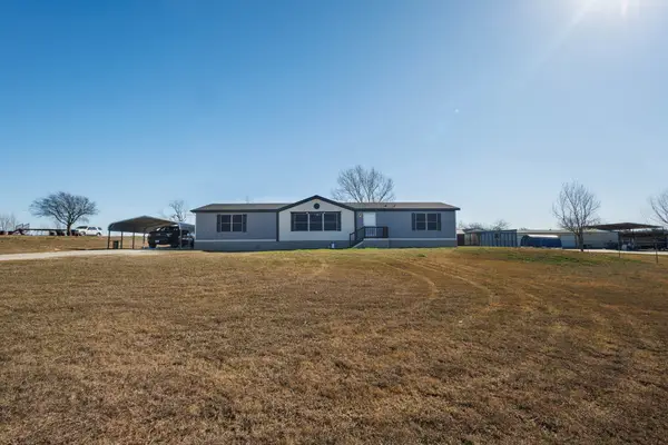 9204 Montana Street, Joshua, TX 76058