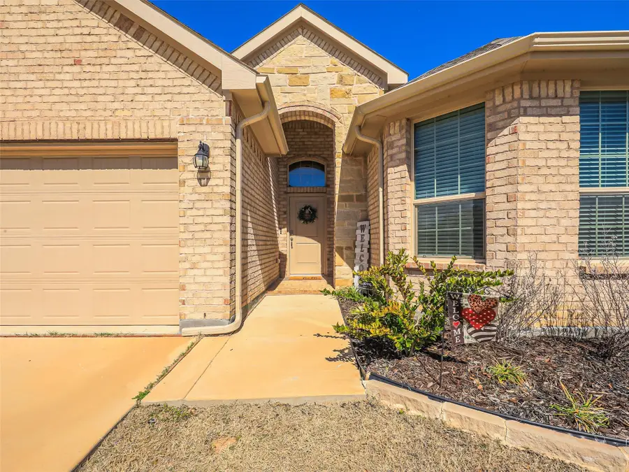 1331 Madeline Lane, Krum, TX 76249 - #3