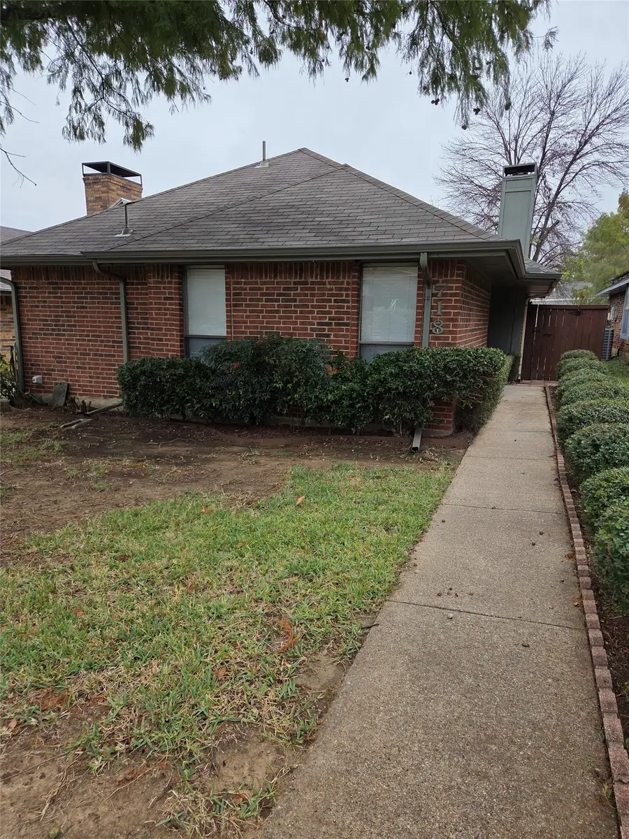 718 Red Oak Drive, Lewisville, TX 75067 - #2