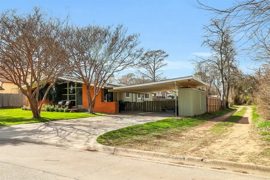 2907 Longfellow Lane, Denton, TX 76209 - #2