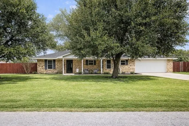 401 Allison Avenue, Groesbeck, TX 76642 - #1