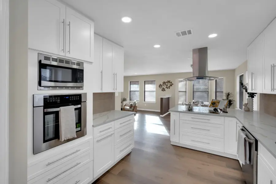 1705 Northtown Drive, Grand Prairie, TX 75050 - #3