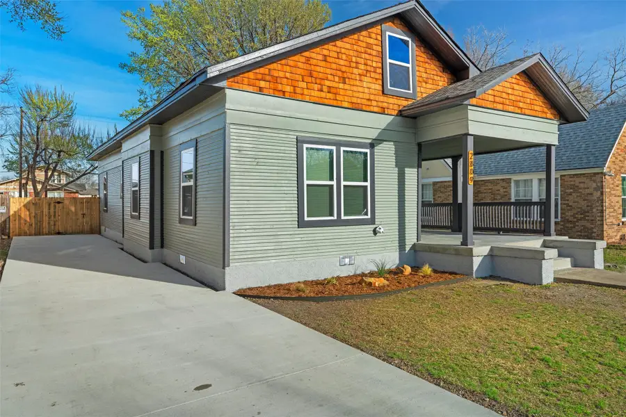 2809 Travis Avenue, Fort Worth, TX 76110 - #2