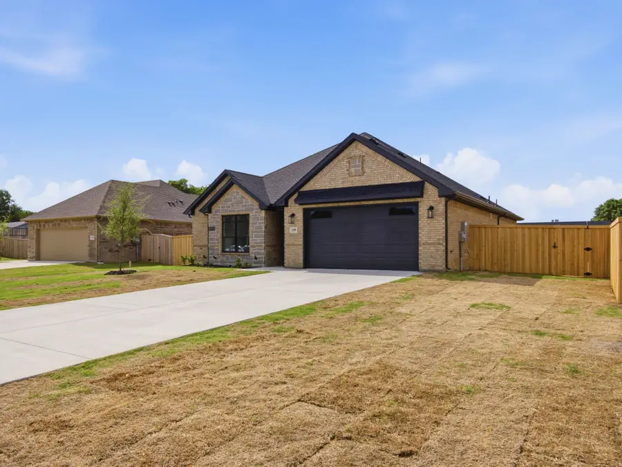 209 Alice Court, Grand Prairie, TX 75051 - #3