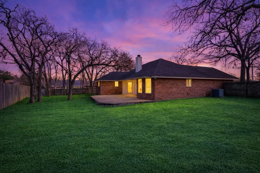 2209 Whispering Oaks, Denton, TX 76209 - #2