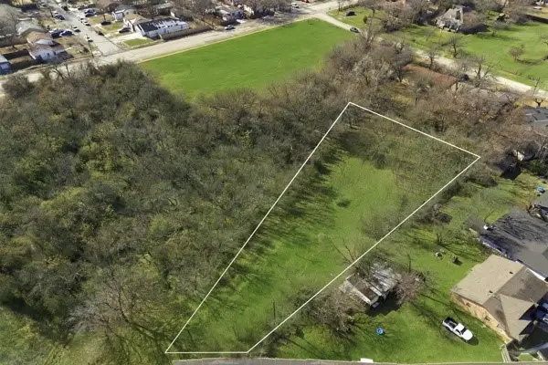 1 Park Square E, Grand Prairie, TX 75050 - #2