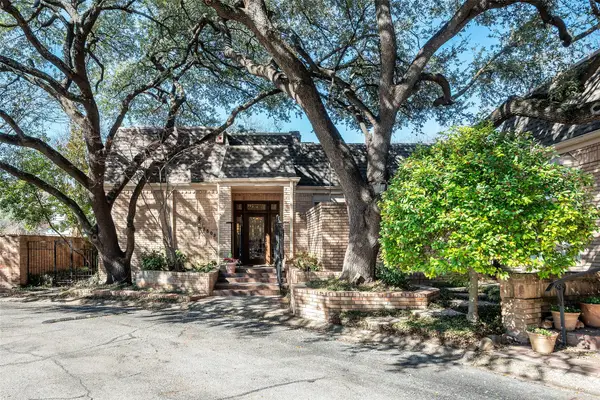 5805 Farquhar Lane, Dallas, TX 75209