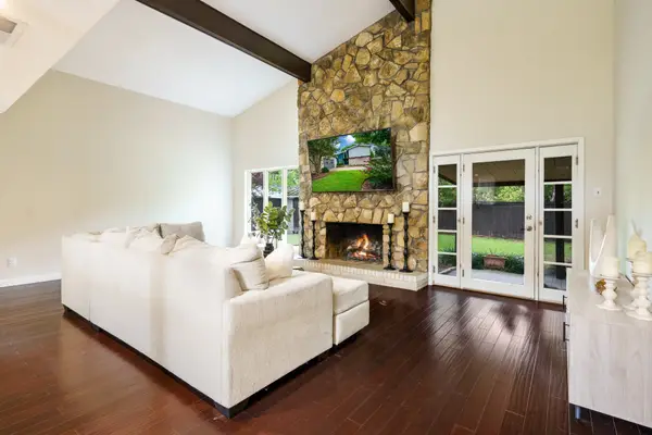 12208 Treeview Lane, Farmers Branch, TX 75234