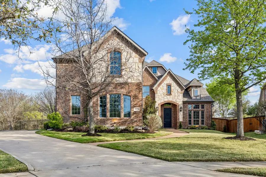 9025 Thompson Drive, Lantana, TX 76226 - #2