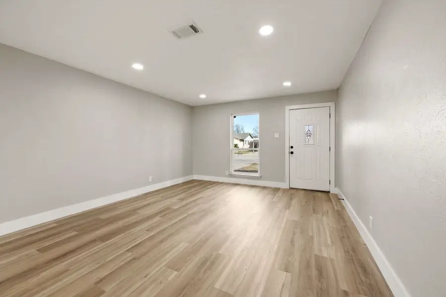 5832 Rosalyn Drive, Watauga, TX 76148 - #3