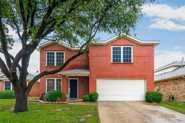 1578 Crown View Drive, Little Elm, TX 75068