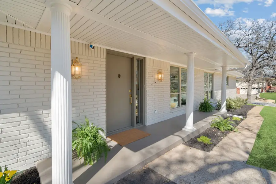 1306 Driftwood Drive, Euless, TX 76040 - #3