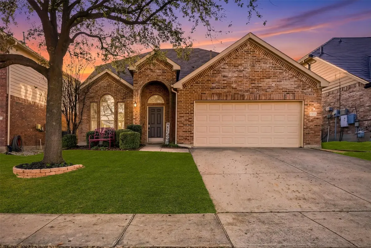 8933 Golden Sunset Trail, Fort Worth, TX 76244 - #1