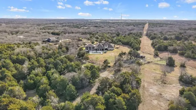 505 S Bluegrove Road, Lancaster, TX 75146 - #2