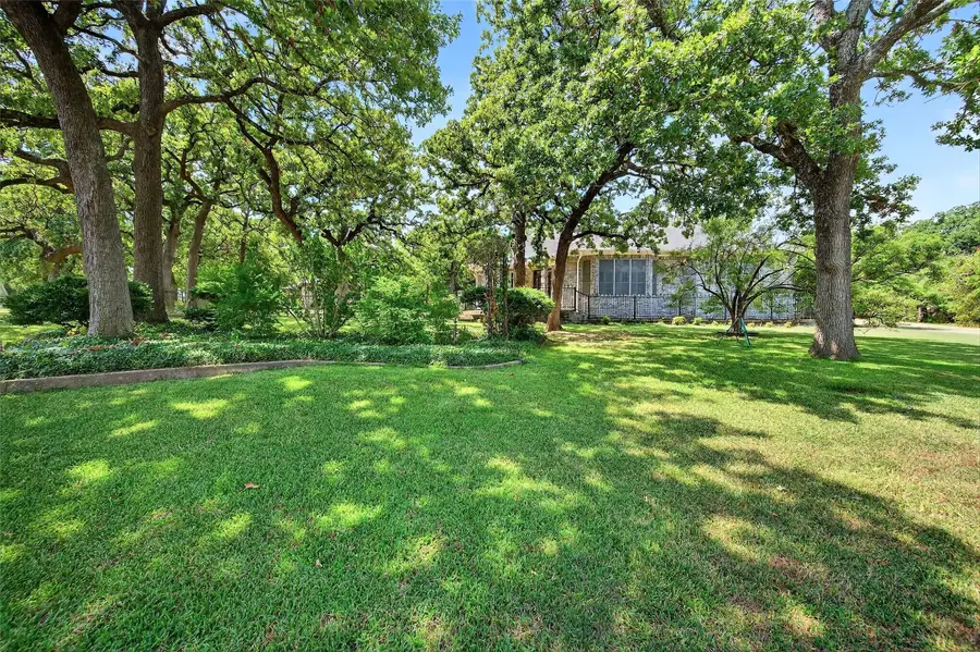 102 Santee Drive, Lake Kiowa, TX 76240 - #3