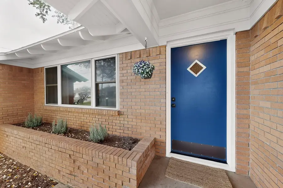 210 N Summit Street, Red Oak, TX 75154 - #2