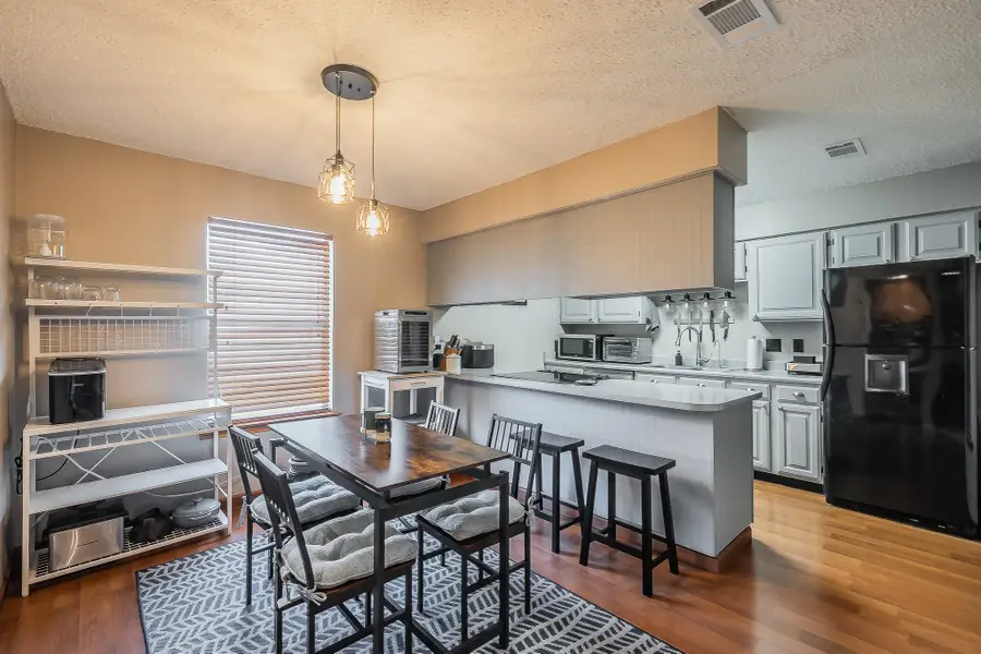 655 Ridgeline Drive, Hurst, TX 76053 - #2