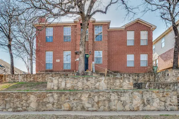 5302 Bradley Lane, Arlington, TX 76017