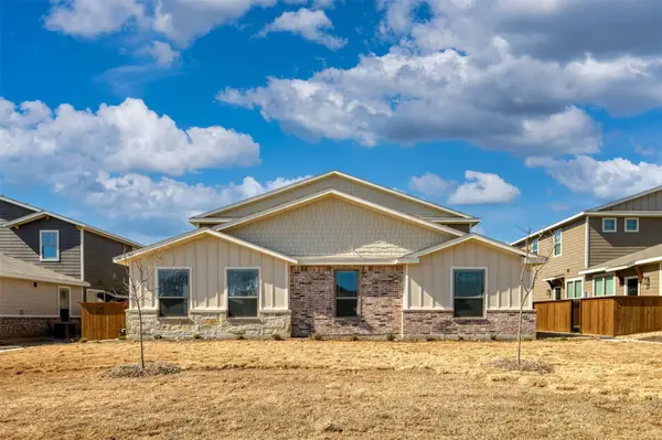 701-703-705-707 Harvest Moon Drive, Venus, TX 76084