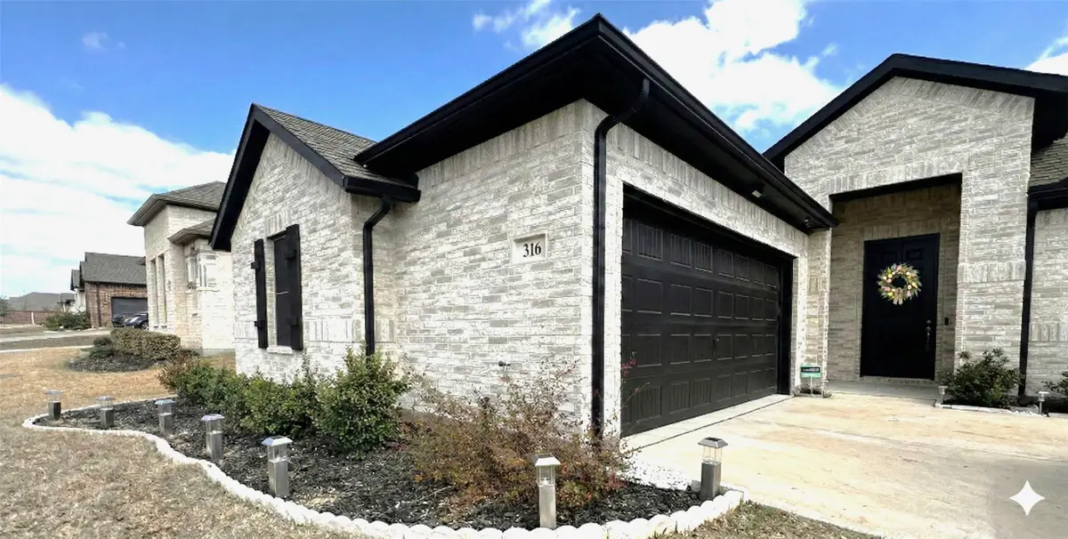 316 Creighton Avenue, Red Oak, TX 75154 - #1