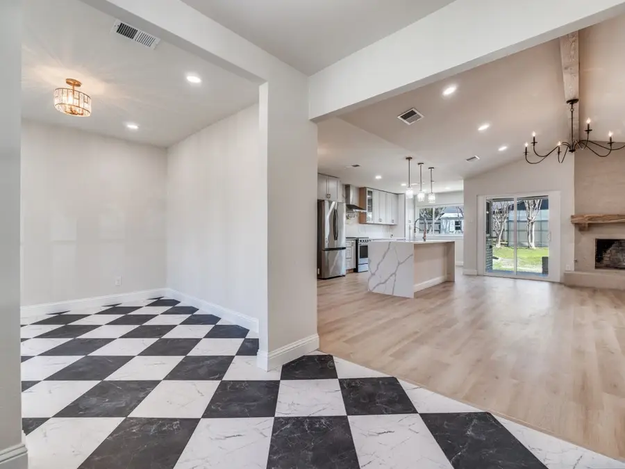 9008 Flicker Lane, Dallas, TX 75238 - #2