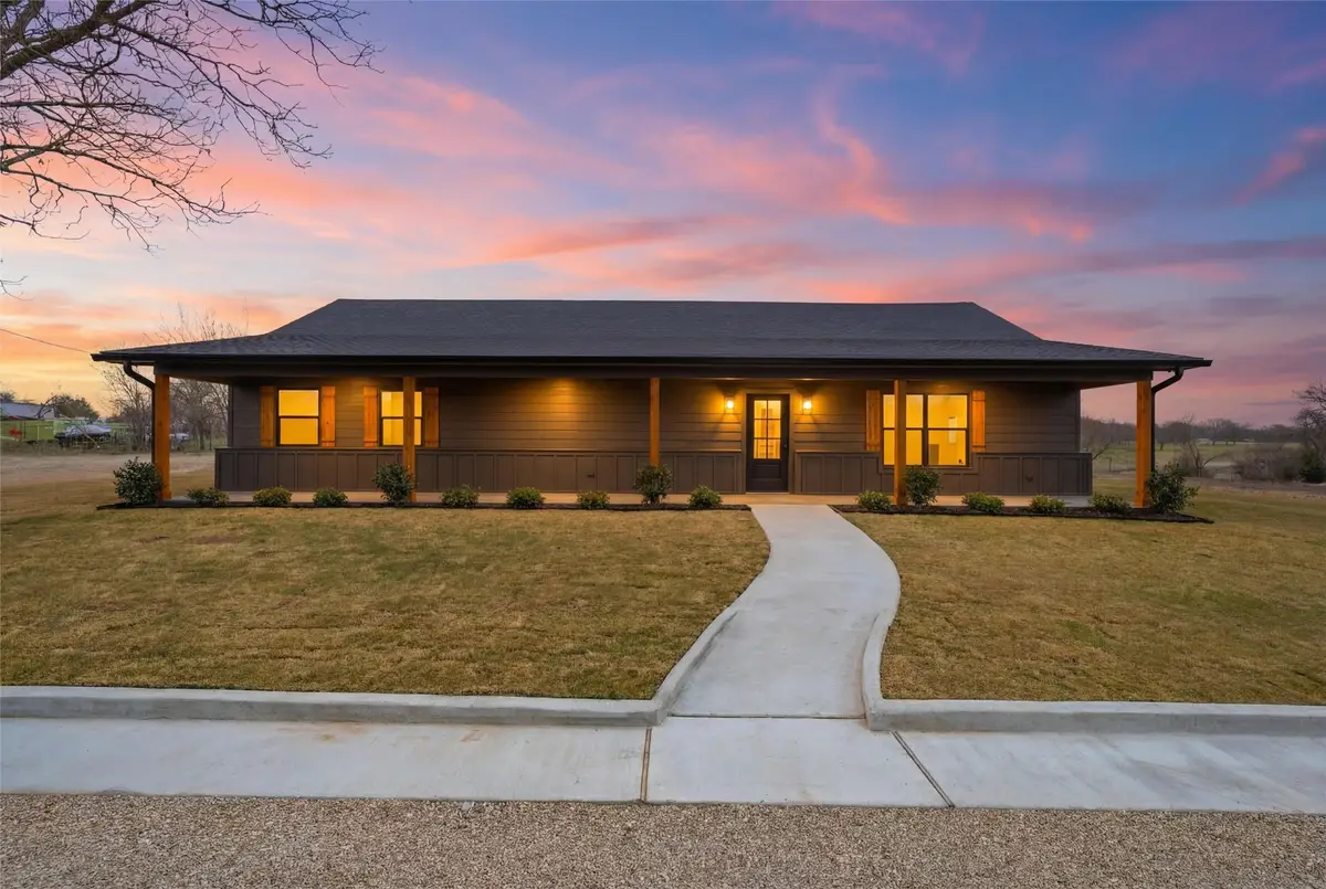 2303 Pilgrim Lane, Lorena, TX 76655 - #1