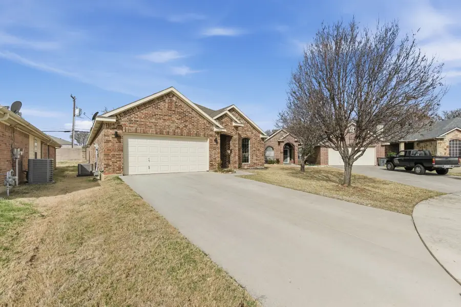 813 Chase Circle, Hurst, TX 76053 - #3