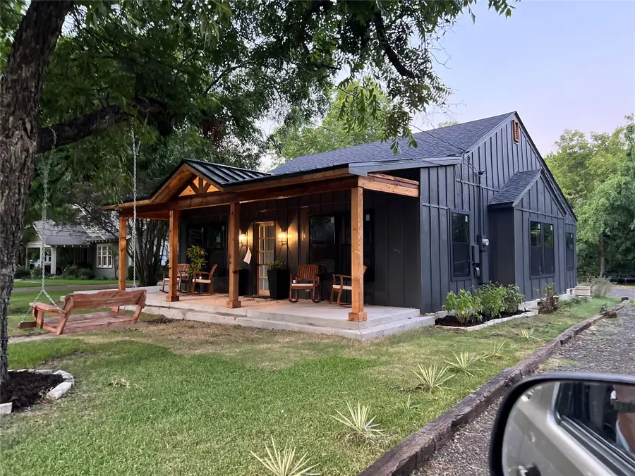 1605 S Houston Street, Kaufman, TX 75142 - #3