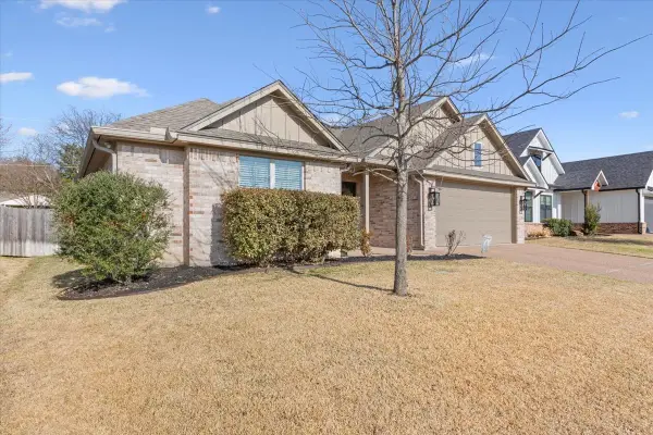 10337 Fallen Leaf Drive, Waco, TX 76712