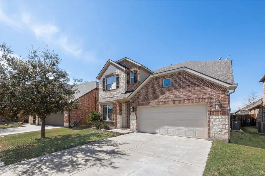 15529 Pioneer Bluff Trail, Roanoke, TX 76262 - #2