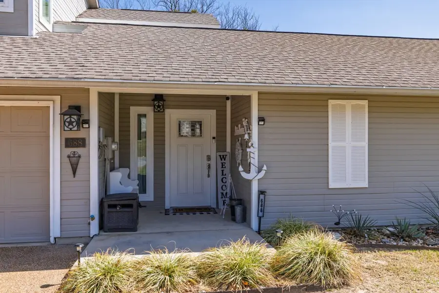 688 Harbor Drive N, Azle, TX 76020 - #2