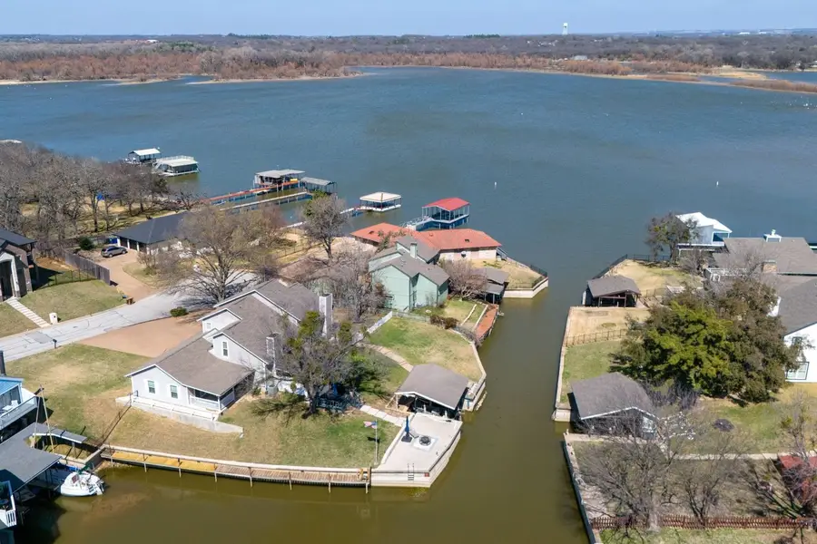 688 Harbor Drive N, Azle, TX 76020 - #3