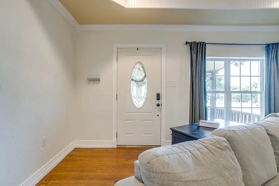 203 E 7th Street, Weatherford, TX 76086 - #3