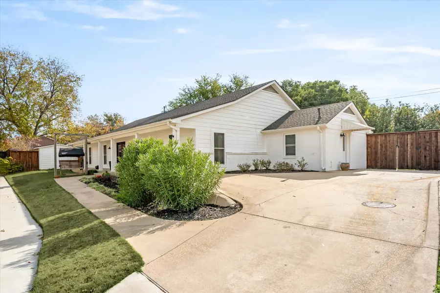 1706 Dunn Street, Grapevine, TX 76051 - #3