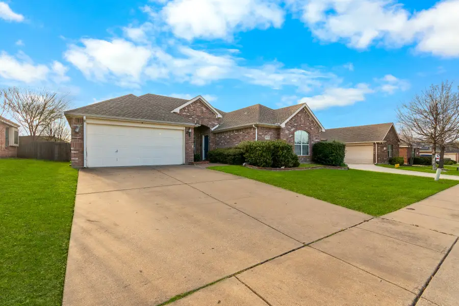 1631 Nashwood Drive, Grand Prairie, TX 75051 - #3