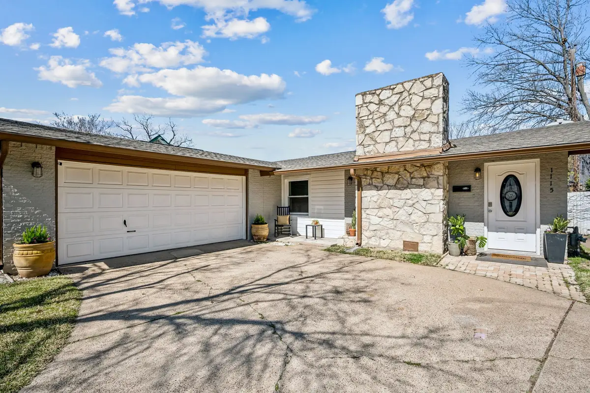 1115 Edwards Court N, Irving, TX 75062 - #1