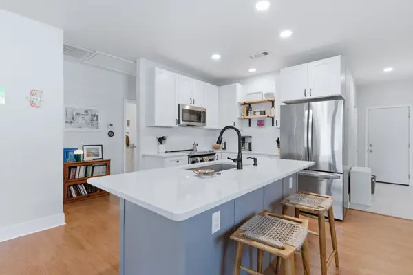 2410 Catherine Street, Dallas, TX 75211