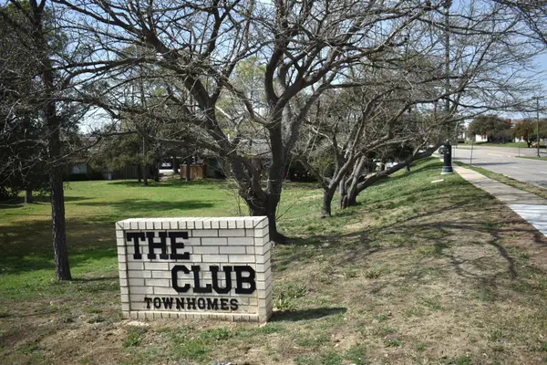 2707 Stonehaven Court, Irving, TX 75038