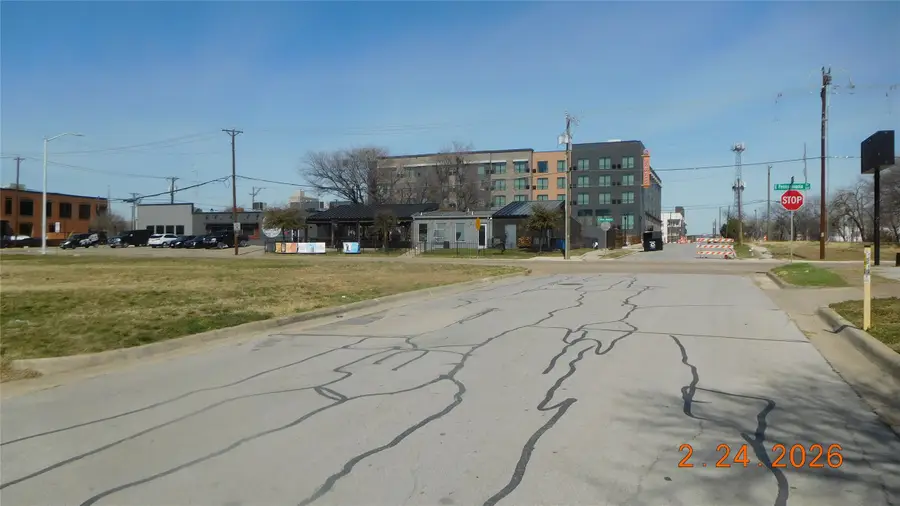 655 Crawford Street, Fort Worth, TX 76104 - #2