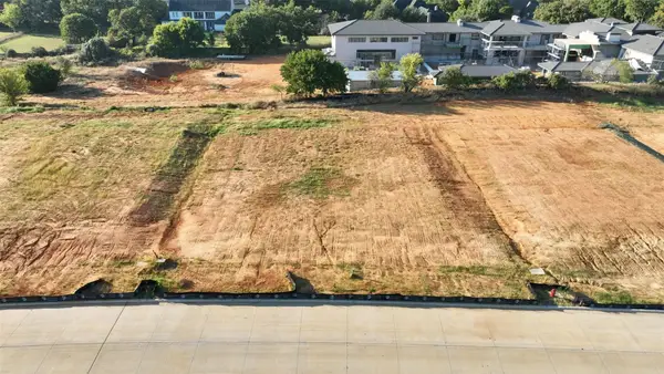 1521 Four Seasons Drive, Colleyville, TX 76034