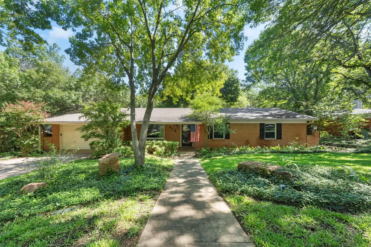 319 Sharron Drive, Woodway, TX 76712 - #1
