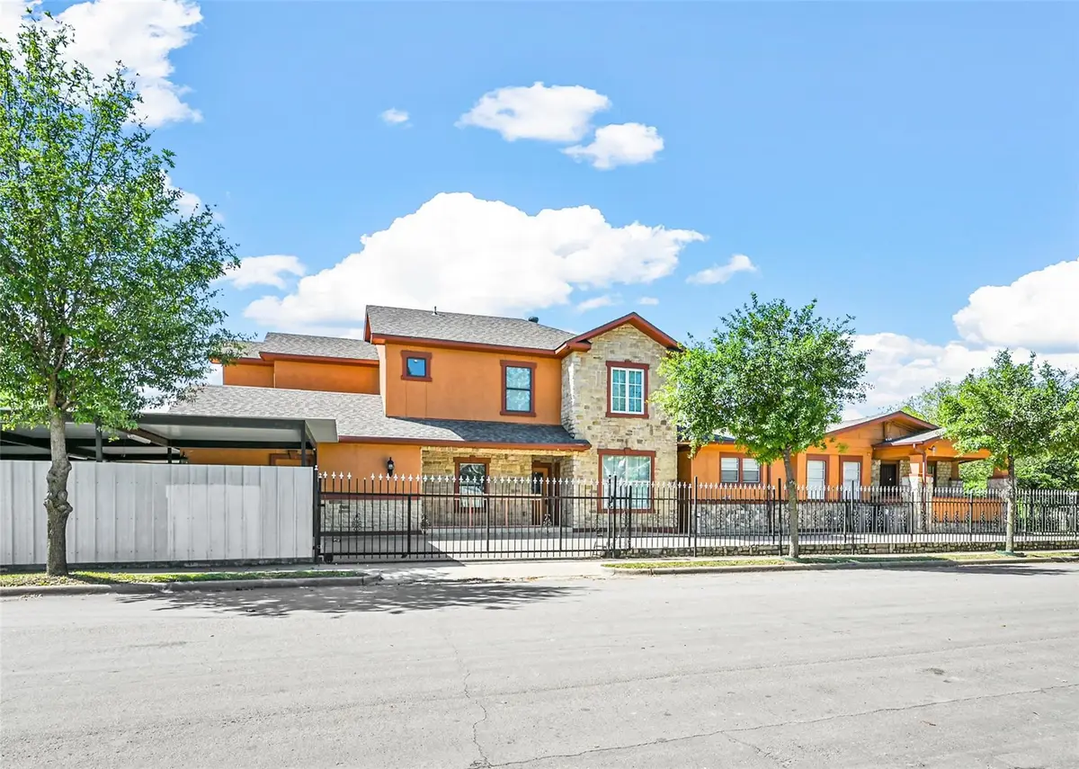 902 S Montclair, Dallas, TX 75208 - #1